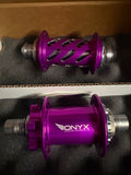 Onyx Pro ISO 28H Hubset, W/20mm Front Purple